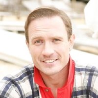 Роман Костомаров